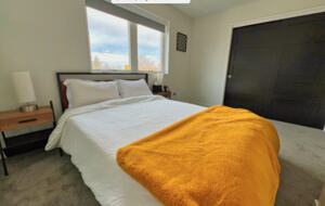 Modern Luxury 4 Bed Home | 7 Mins to Broncos Stadium - Denver, Colorado