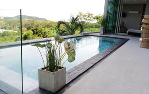 Elegant 4-Bedroom Retreat with Panoramic Ocean Views - Ban Pa Khlok, Thailand