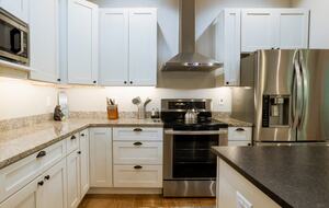 Serene Mountain Getaway | Charming Craftsman Home Near Asheville - Fairview, North Carolina