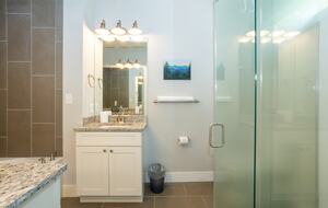 Serene Mountain Getaway | Charming Craftsman Home Near Asheville - Fairview, North Carolina