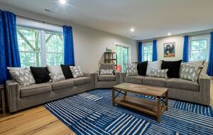 Serene Mountain Getaway | Charming Craftsman Home Near Asheville - Fairview, North Carolina