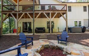 Serene Mountain Getaway | Charming Craftsman Home Near Asheville - Fairview, North Carolina