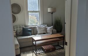 Charming Farmhouse on 30 Acre Vineyard - Healdsburg, California