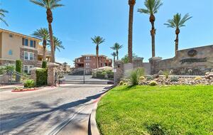 Stylish Lake Las Vegas Retreat with Beautiful Vistas - Henderson, Nevada