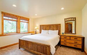 A Sophisticated Mountain Escape in Breckenridge - Breckenridge, Colorado