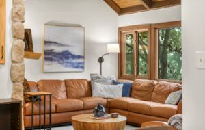 Treetop Chalet | Steps to Ski & Hike - Roseland, Virginia