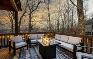 Treetop Chalet | Steps to Ski & Hike - Roseland, Virginia