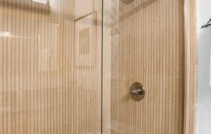 Treetop Chalet | Steps to Ski & Hike - Roseland, Virginia