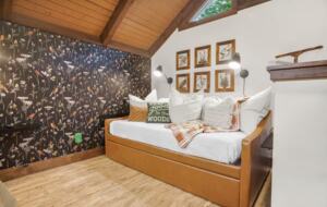 Treetop Chalet | Steps to Ski & Hike - Roseland, Virginia