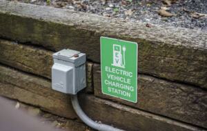 Treetop Chalet | Steps to Ski & Hike - Roseland, Virginia