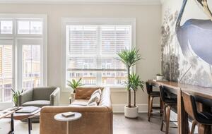 Modern Townhome in Historic Savannah - Savannah, Georgia