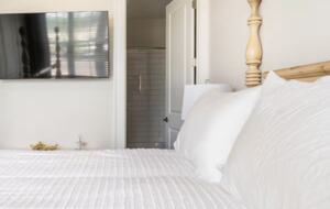 Modern Townhome in Historic Savannah - Savannah, Georgia