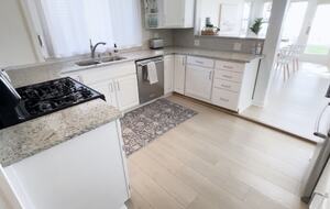 Sunlit Cottage Retreat with Waterfront Views - Stoughton, Wisconsin