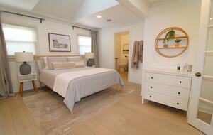 Sunlit Cottage Retreat with Waterfront Views - Stoughton, Wisconsin