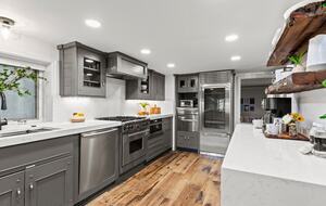 Luxury in the Heart of Park City | Quick Walk to Main Street + Park City Ski/Hike Trails - Park City, Utah