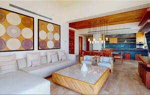 Luxurious Penthouse Retreat with Private Pool & Golf Access - Solidaridad, Mexico