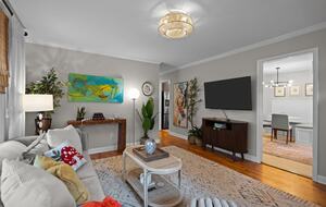 Mid-Century Elegance Near the Coast - Wilmington, North Carolina