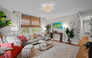 Mid-Century Elegance Near the Coast - Wilmington, North Carolina