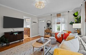 Mid-Century Elegance Near the Coast - Wilmington, North Carolina