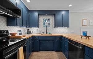 Mid-Century Elegance Near the Coast - Wilmington, North Carolina