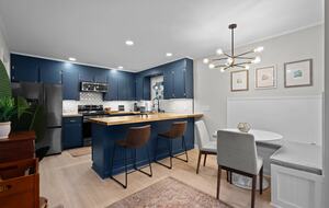 Mid-Century Elegance Near the Coast - Wilmington, North Carolina