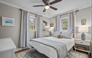 Mid-Century Elegance Near the Coast - Wilmington, North Carolina