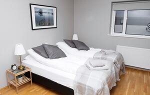 Charming Akureyri 3BD Apartment with Fjord Views - Akureyri, Iceland