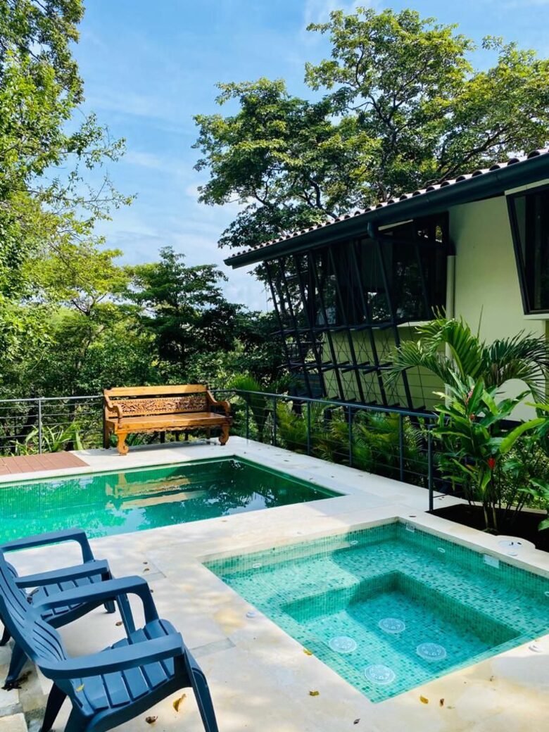 Jungle Charm Near the Coast - Playas del Coco, Costa Rica