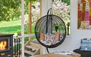 Nafplio | A Sophisticated Vineyard Escape in Red Hill South - Red Hill South, Australia