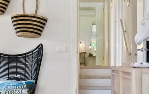 Nafplio | A Sophisticated Vineyard Escape in Red Hill South - Red Hill South, Australia