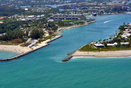 A Jupiter Island Beach Escape Members Only. - Jupiter Island, Florida