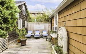 Cozy Fire Island Cottage Steps from the Water - Ocean Beach, New York