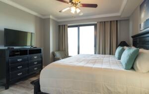 Emerald Grande at HarborWalk Village | 3 Bedroom - Destin, Florida