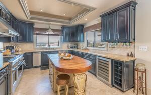 Sophisticated Villa with Panoramic Views & Resort Amenities - San Jose del Cabo, Mexico