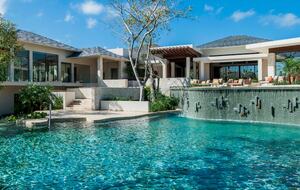Luxurious Penthouse Retreat with Private Pool & Golf Access - Solidaridad, Mexico