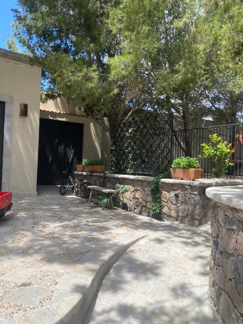 Refined Living in a Gated Colonial Retreat - San Miguel de Allende, Mexico