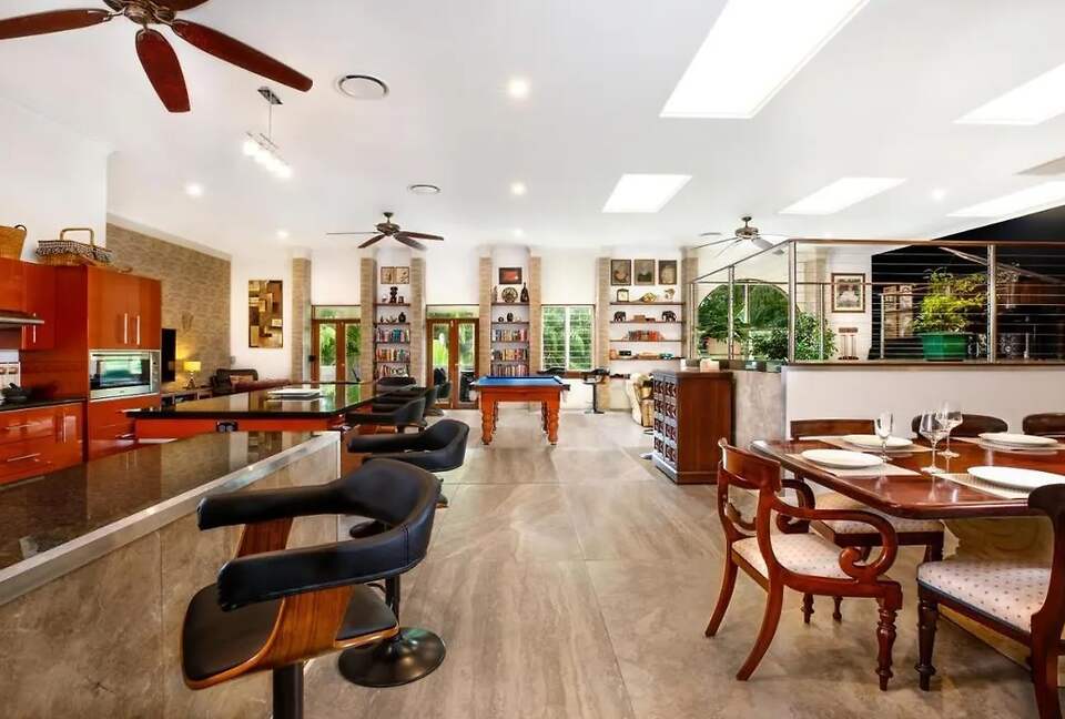 Refined Penthouse Living in the Heart of Paradise - Port Douglas, Australia