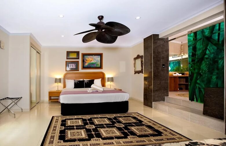 Refined Penthouse Living in the Heart of Paradise - Port Douglas, Australia