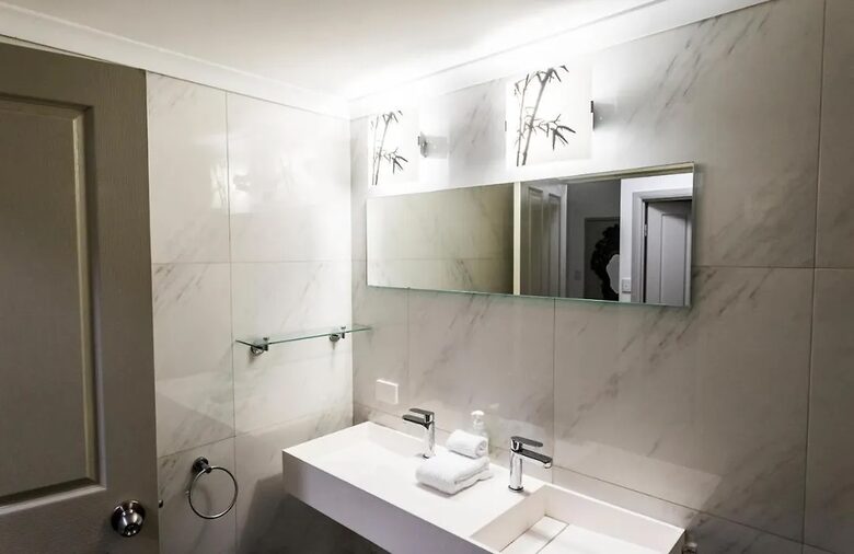 Refined Penthouse Living in the Heart of Paradise - Port Douglas, Australia