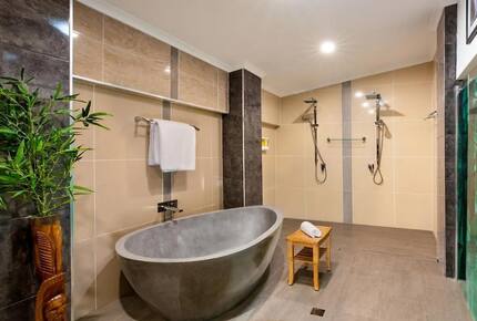 Refined Penthouse Living in the Heart of Paradise - Port Douglas, Australia