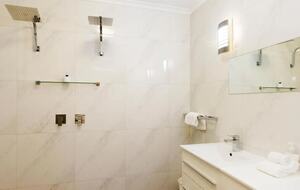 Refined Penthouse Living in the Heart of Paradise - Port Douglas, Australia