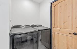 Stylish Pines Getaway with Hot Tub & Game Room - Flagstaff, Arizona