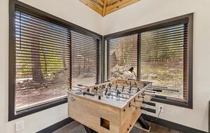 Stylish Pines Getaway with Hot Tub & Game Room - Flagstaff, Arizona