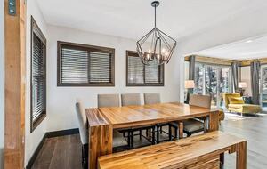Stylish Pines Getaway with Hot Tub & Game Room - Flagstaff, Arizona