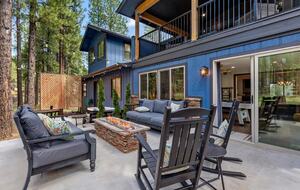Stylish Pines Getaway with Hot Tub & Game Room - Flagstaff, Arizona