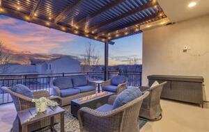 Luxurious Oasis with Pool and Mountain Views - Hurricane, Utah