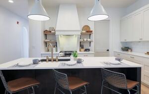 Luxurious Oasis with Pool and Mountain Views - Hurricane, Utah