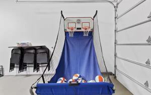 Luxurious Oasis with Pool and Mountain Views - Hurricane, Utah