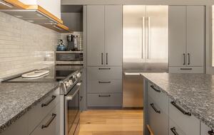 Alpine Elegance | Ski-In/Ski-Out with Private Hot Tub - Big Sky, Montana