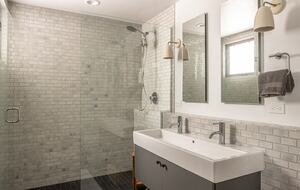 Alpine Elegance | Ski-In/Ski-Out with Private Hot Tub - Big Sky, Montana